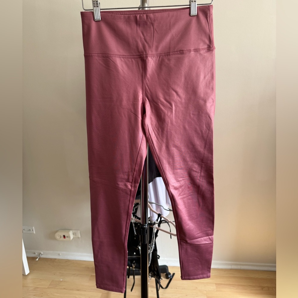 Kyodan Women's Pink Burgundy Shiny Leggings M